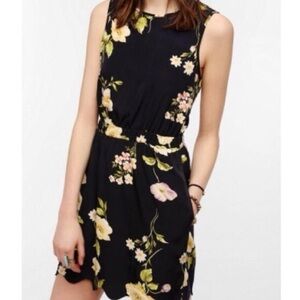 Urban Outfitters ByCorpus Navy Floral Scalloped Open Back Dress M Pockets Blue